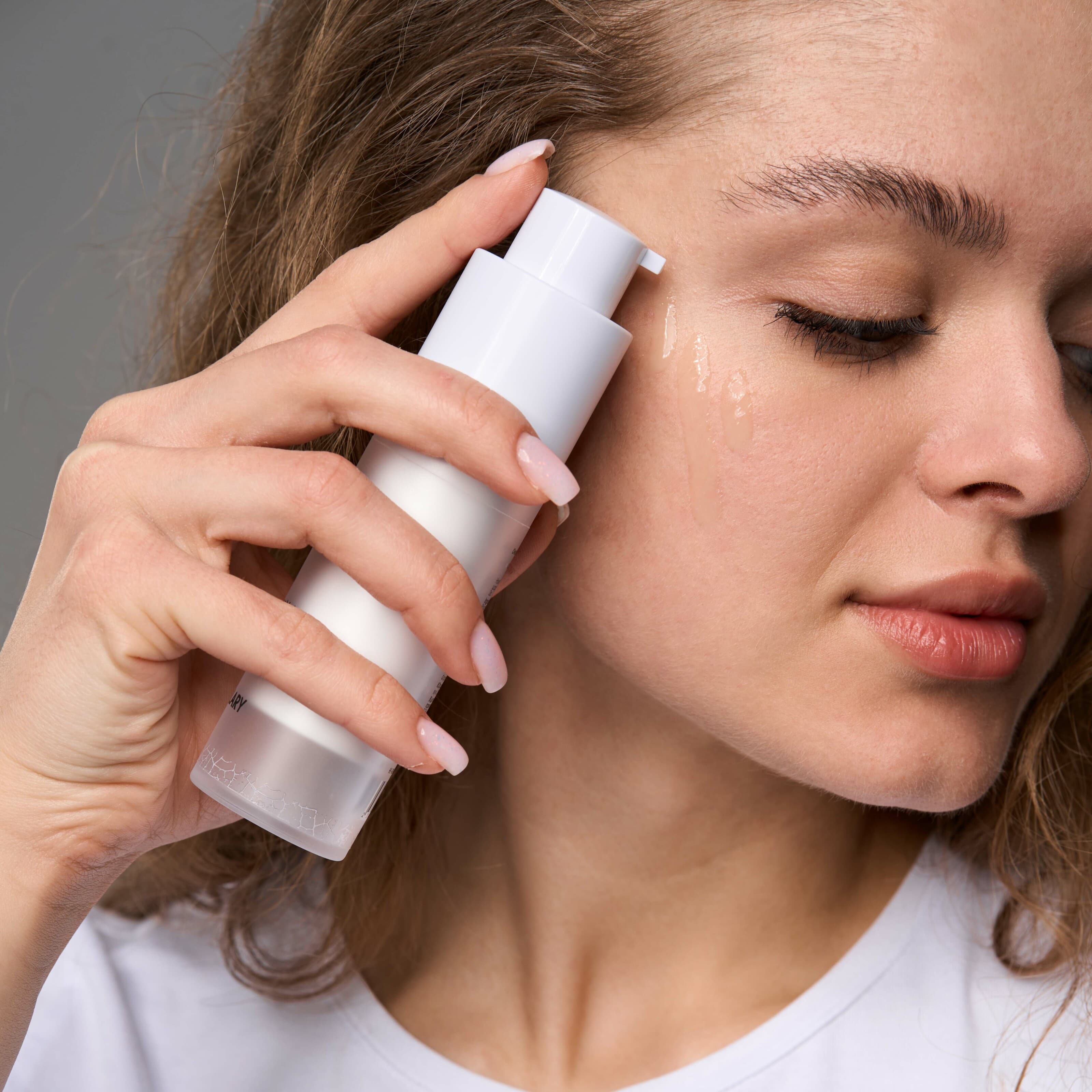 Комплексний догляд за жирною та проблемною шкірою восени Hillary Autumn Oil Skin Care thumbnail